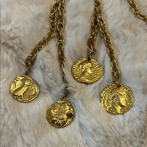 Vintage gold plated open Roman/grecian charm necklace